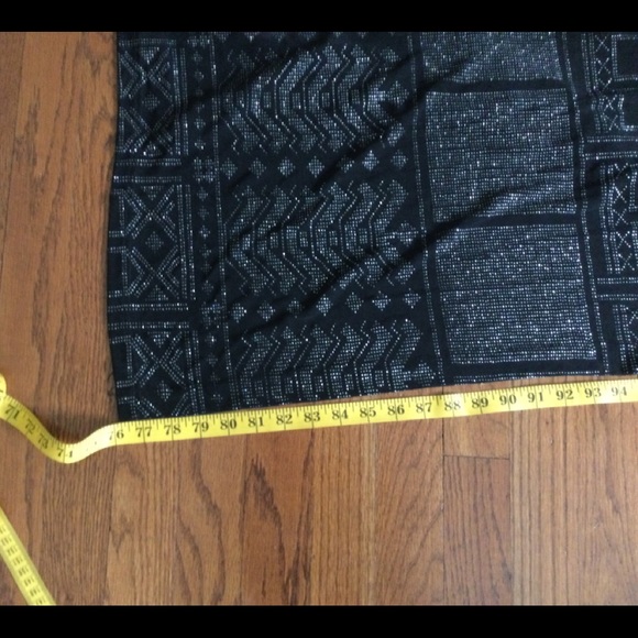 Dress - Picture 7 of 9